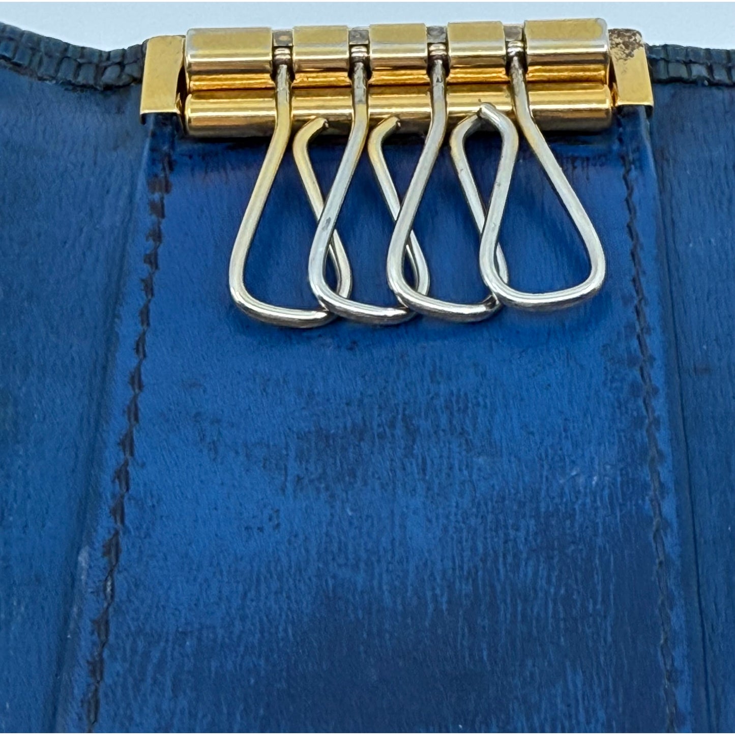 Authentic Louis Vuitton Blue Epi Leather 4-Key Holder - Classic & Functional!