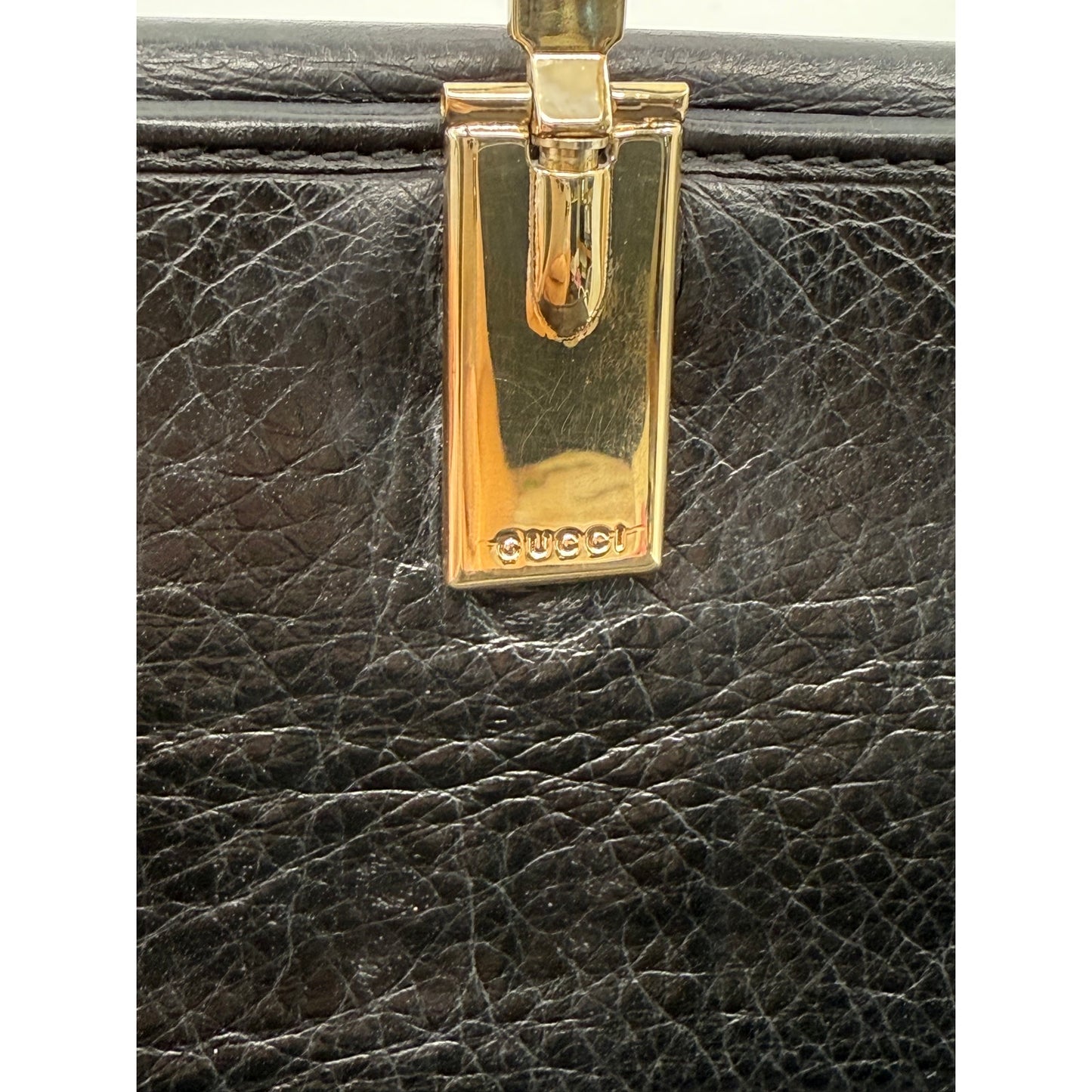 Authentic Gucci Black Leather Continental Wallet w/ ‘G’ Clasp