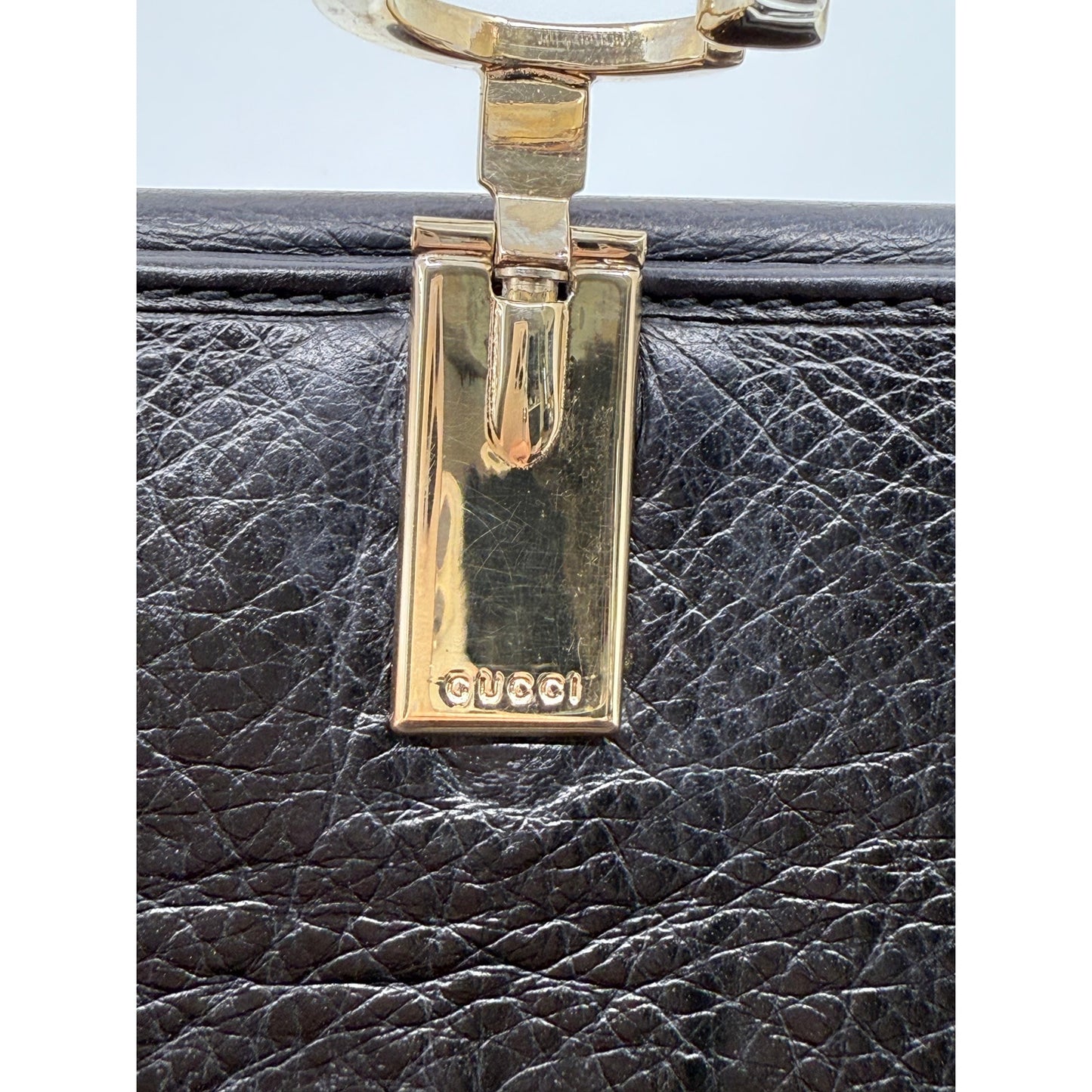 Authentic Gucci Black Leather Continental Wallet w/ ‘G’ Clasp